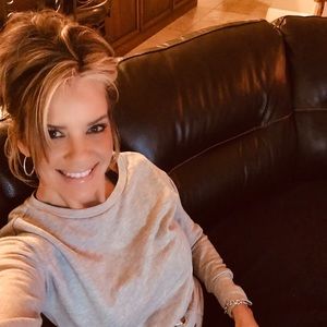 Meet your Posher, Suzanne